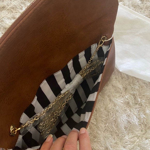 Gorgeous Versatile Clutch in Stunning Cognac - NWT - Picture 2 of 9